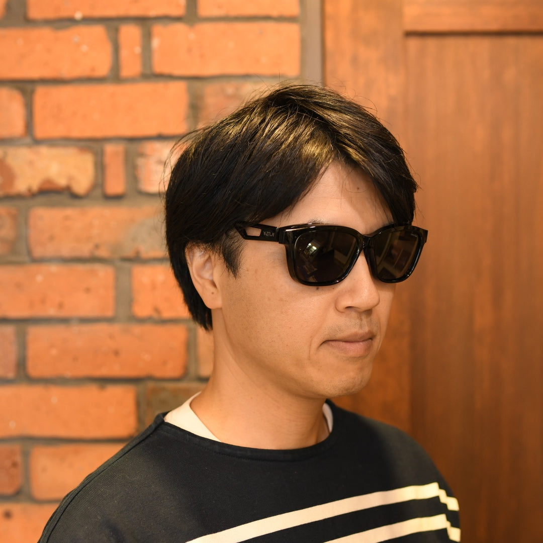 XAZTLAN ザストラン CHEROKEE チェロキー GLOSSY BLACK/Pluto R425 Grey<br>Crystal ガラス偏光レンズ リミテッドモデル