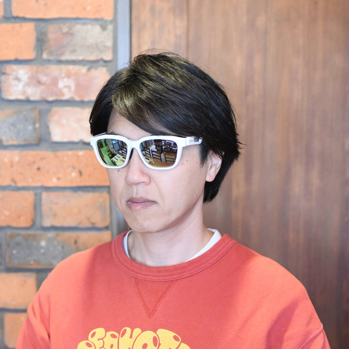 XAZTLAN ザストラン<br>CHEROKEE チェロキー<br>GLOSSY WHITE/Crysyal RGB425 Grey Color Mirror<br>