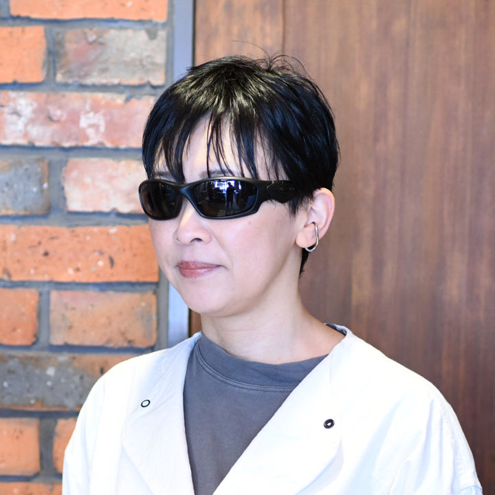 OAKLEY オークリー<br>STRAIGHT JACKET ストレートジャケット<br>MATTE BLACK/GREY POLARIZED USフィット<br>