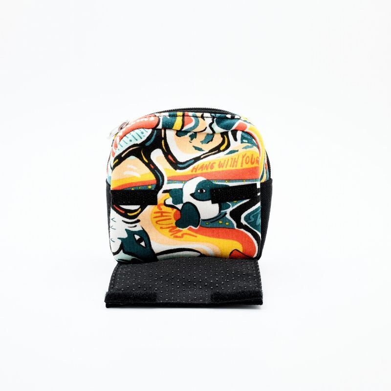 CHUMS チャムス<br>Smart Phone Stand Pouch Sweat Nylon スマートフォン スタンド ポーチ スウェットナイロン<br>