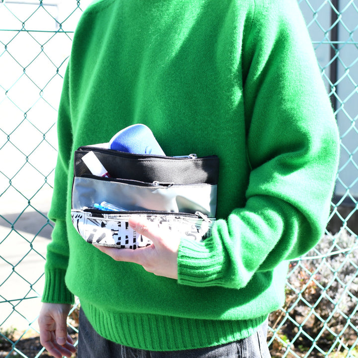 CHUMS チャムス<br>Tricolor 3 Pocket Pouch Sweat Nylon<br>トリコロール3ポケットポーチ<br>