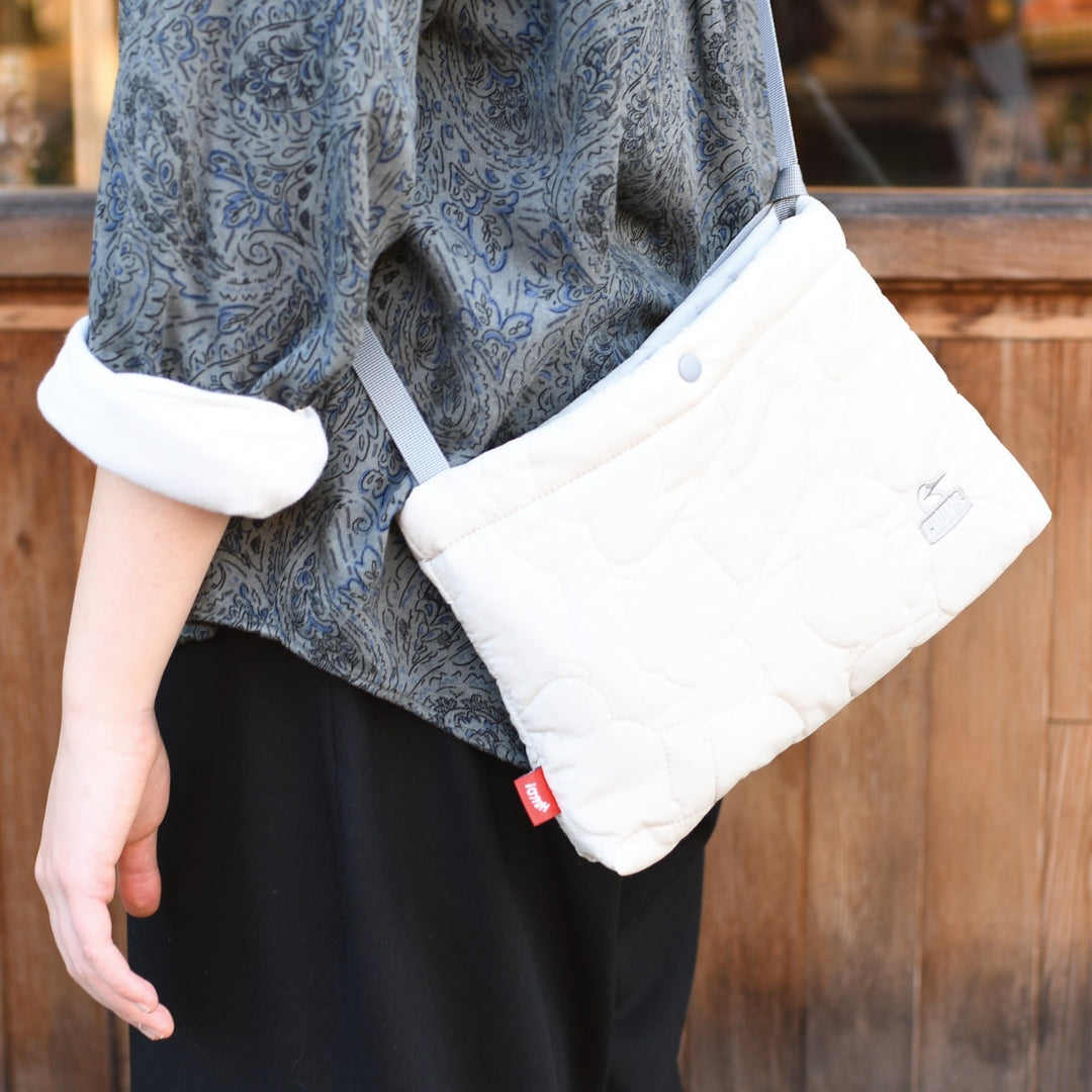 CHUMS チャムス<br>Booby Stitch Sacoche ブービーステッチサコッシュ(サコッシュ)<br>