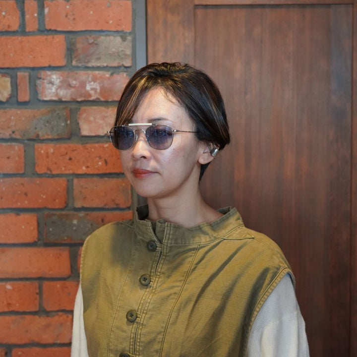 豊川 悦司さん NETFLIX「地面師たち」アフタートーク 着用モデル<br>EYEVAN アイヴァン Dazzling col-G SB lens-LT BLU 51サイズ