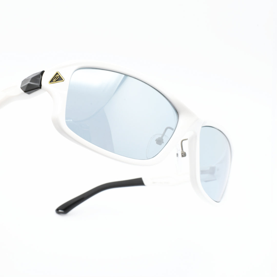 Zeque ゼクー<br>STELTH ステルス F-2267<br>SHINY WHITE MASTER BLUE SILVER MIRROR<br>