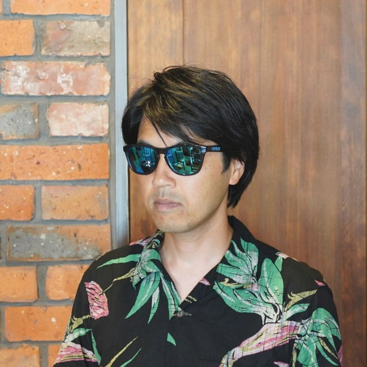 OAKLEY オークリー FROGSKINS フロッグスキン ASIAN FIT アジアンフィット GREY SMOKE/PRIZM SAPPHIRE IRIDIUM OO9245-74