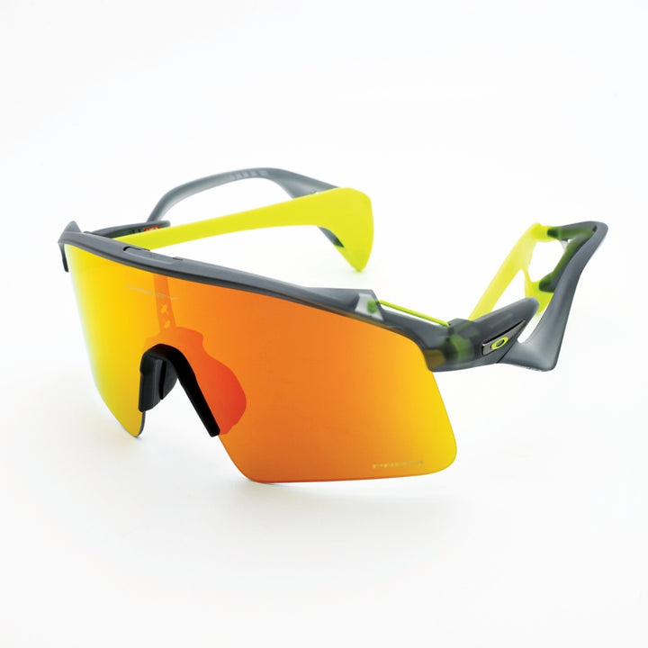 OAKLEY オークリー<br>STUNT WING スタントウィング OO9519-0441<br>MATTE GREY SMOKE/PRIZM RUBY<br>