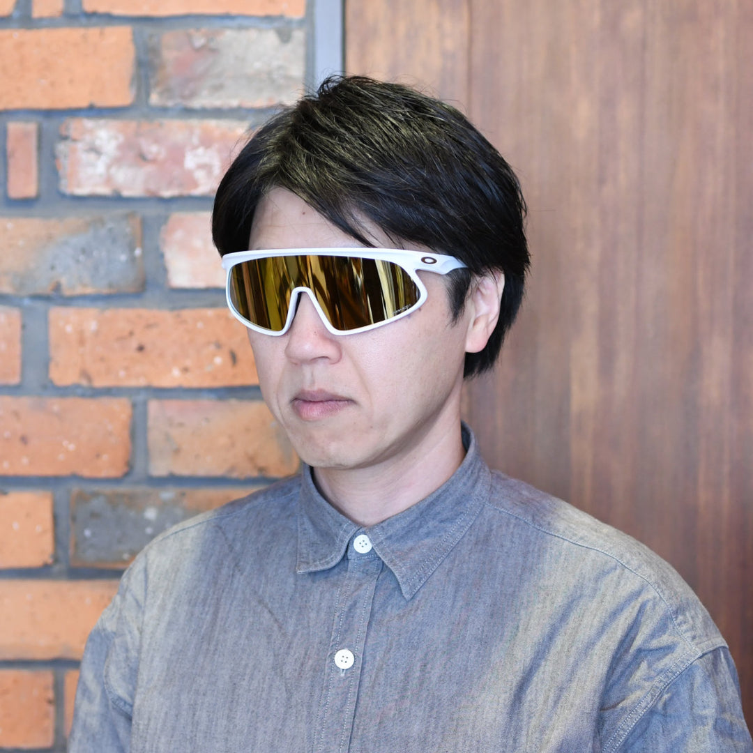 OAKLEY オークリー<br>RSLV リゾルブ<br>MATTE WHITE/PRIZM 24K<br>OO9524D-0341<br>