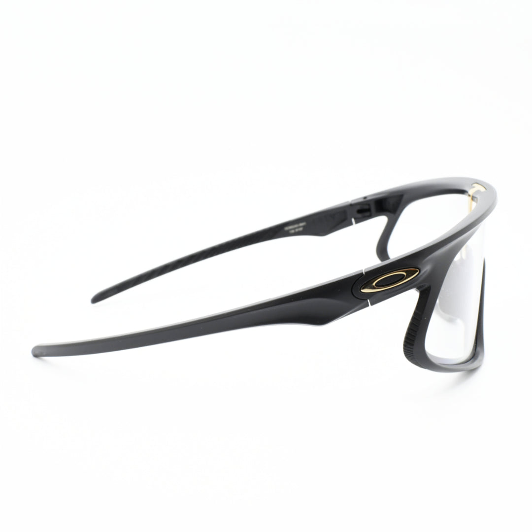 OAKLEY オークリー<br>RSLV リゾルブ<br>MATTE CARBON/CLEAR TO BLACK IRIDIUM PHOTOCHROMIC<br>OO9524D-0641<br>
