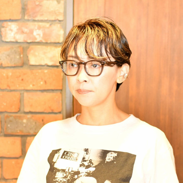 山本 美月さん「CLASSY.」着用モデル<br> EYEVAN アイヴァン Optimo col-SMK