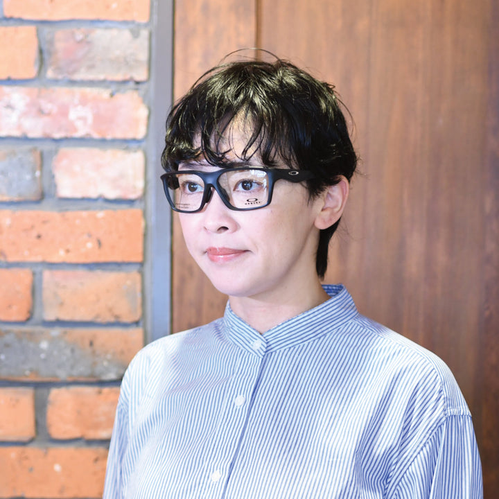OAKLEY オークリー<br>VERSAFUSE SQ ヴァーサヒューズスクエア OX8201-0156<br>SATIN BLACK/デモレンズ 56サイズ<br>