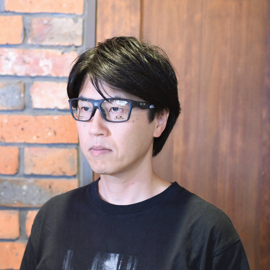 OAKLEY オークリー<br>VERSAFUSE SQ ヴァーサヒューズスクエア OX8201-0456<br>MATTE CARBON/デモレンズ 56サイズ<br>