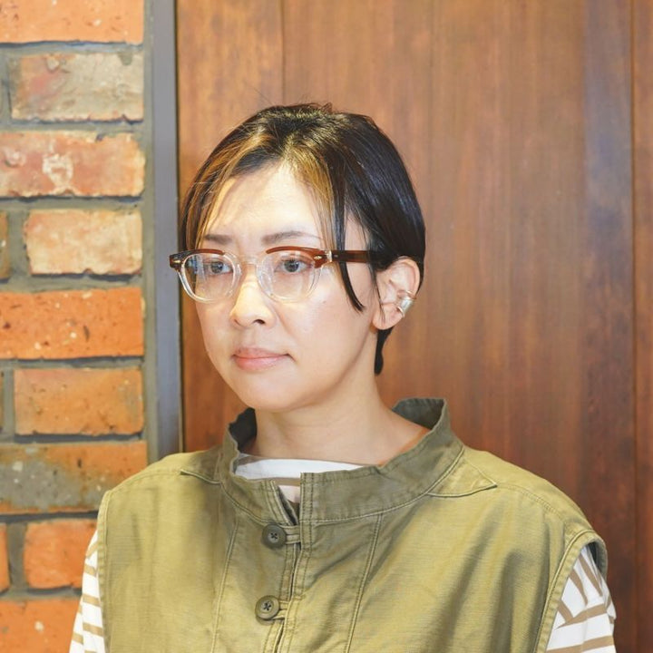 EYEVAN アイヴァン WEBB col-BR/CRL 45サイズ<br>小泉 今日子さん 「続・続・最後から二番目の恋」 竜星 涼さん「潜入兄妹 特殊詐欺匿名捜査官」<br>飯豊 まりえさん「Oggi」 加藤 史帆さん「CanCam」 着用モデル