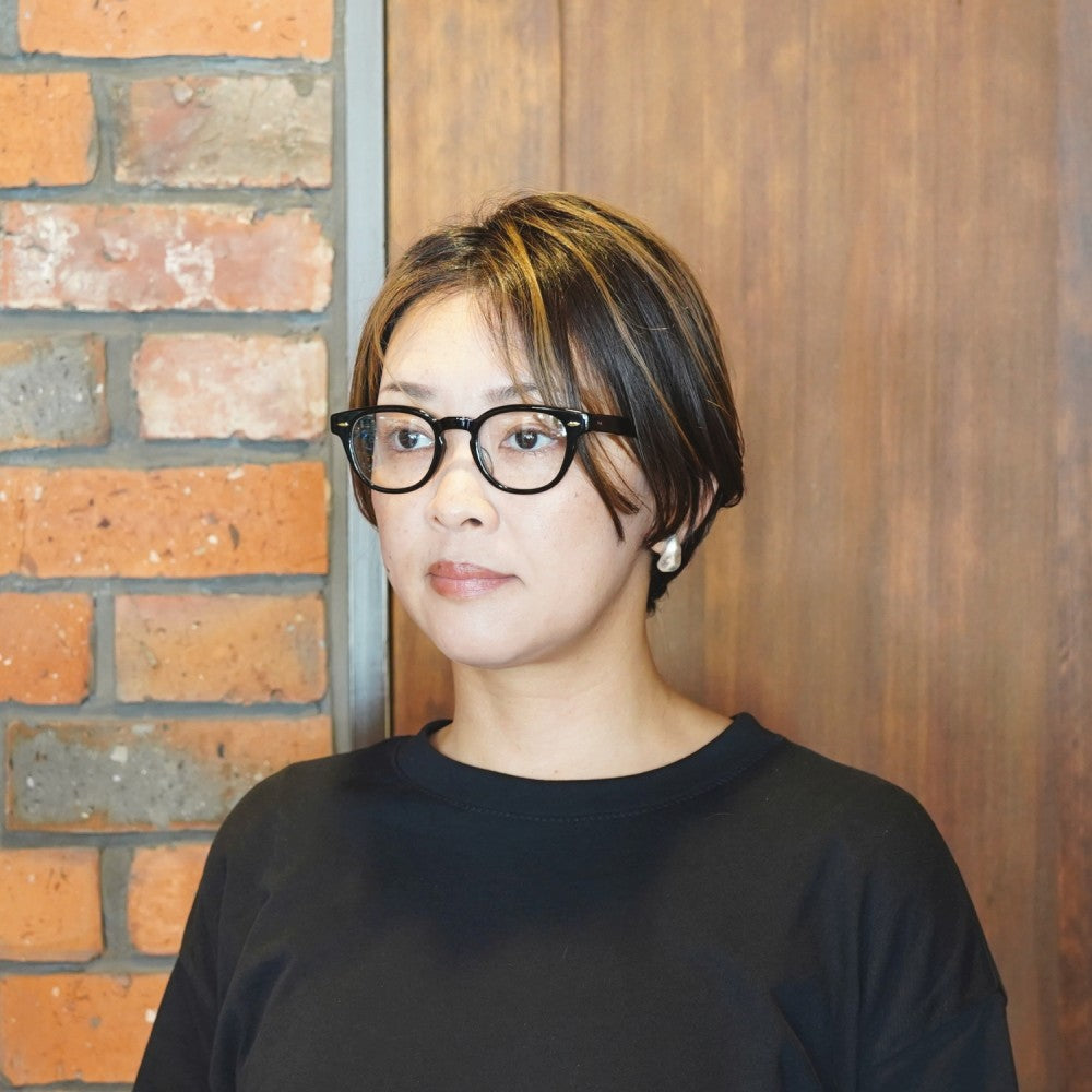 EYEVAN アイヴァン WEBB col-PBK 47サイズ<br>小泉 今日子さん 「続・続・最後から二番目の恋」 竜星 涼さん「潜入兄妹 特殊詐欺匿名捜査官」<br>飯豊 まりえさん「Oggi」 加藤 史帆さん「CanCam」 着用モデル